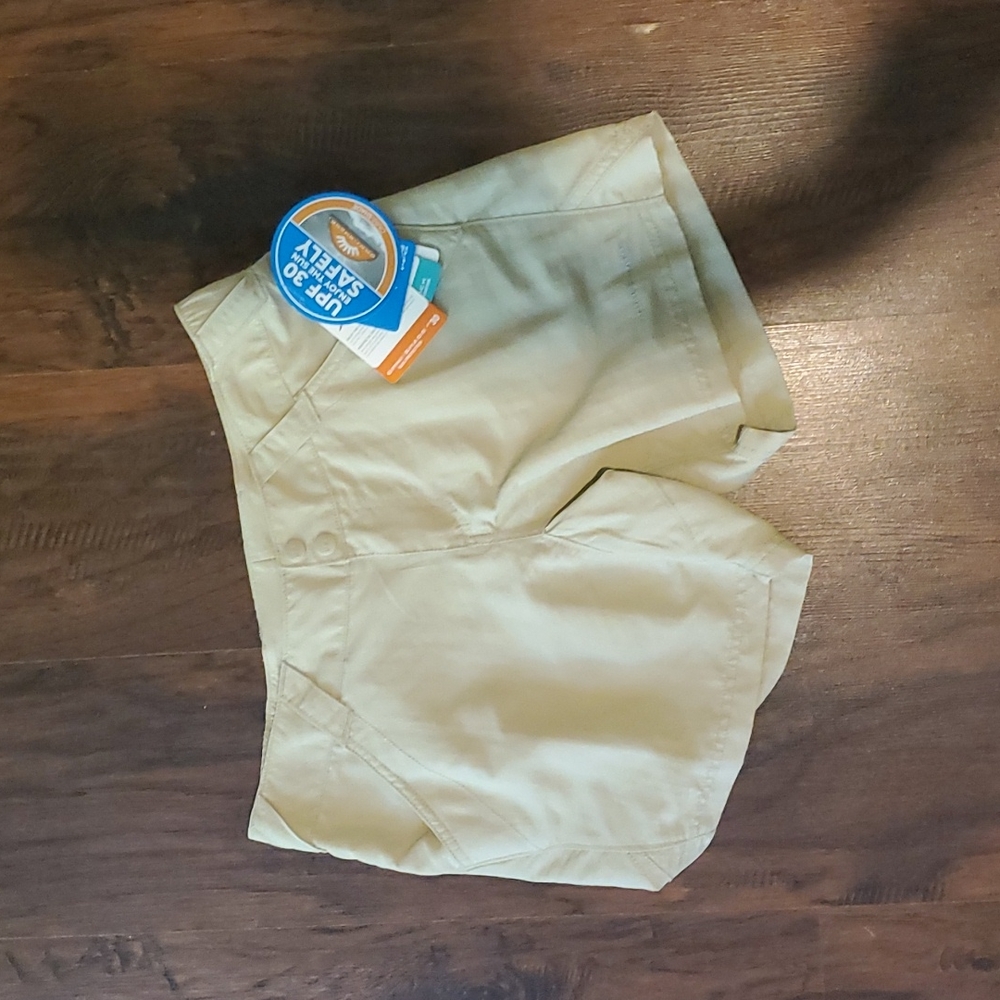 Columbia PFG shorts